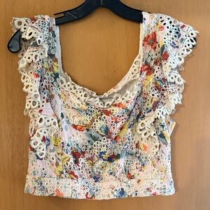 Elliatt Women’s Colorful Lace Ruffle Crop Top Cream Pink Size XL